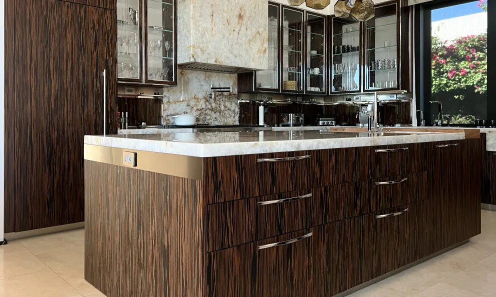 The Classic Contemporary by Indian Wells & Beverly Hills Luxury Interiors - Photo 4