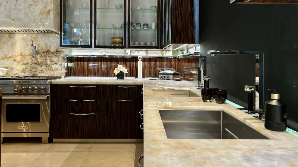 The Classic Contemporary by Indian Wells & Beverly Hills Luxury Interiors - Photo 22