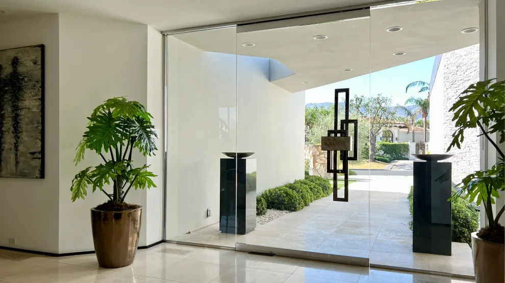 The Classic Contemporary by Indian Wells & Beverly Hills Luxury Interiors - Photo 19