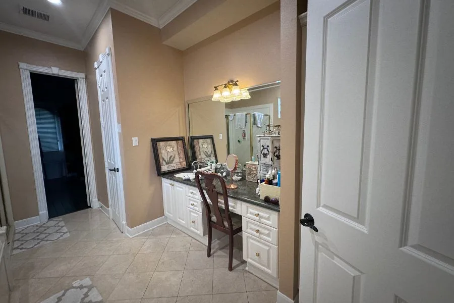 The Windsor Lakes Getaway by Morphe Home Staging & Design - Photo 6