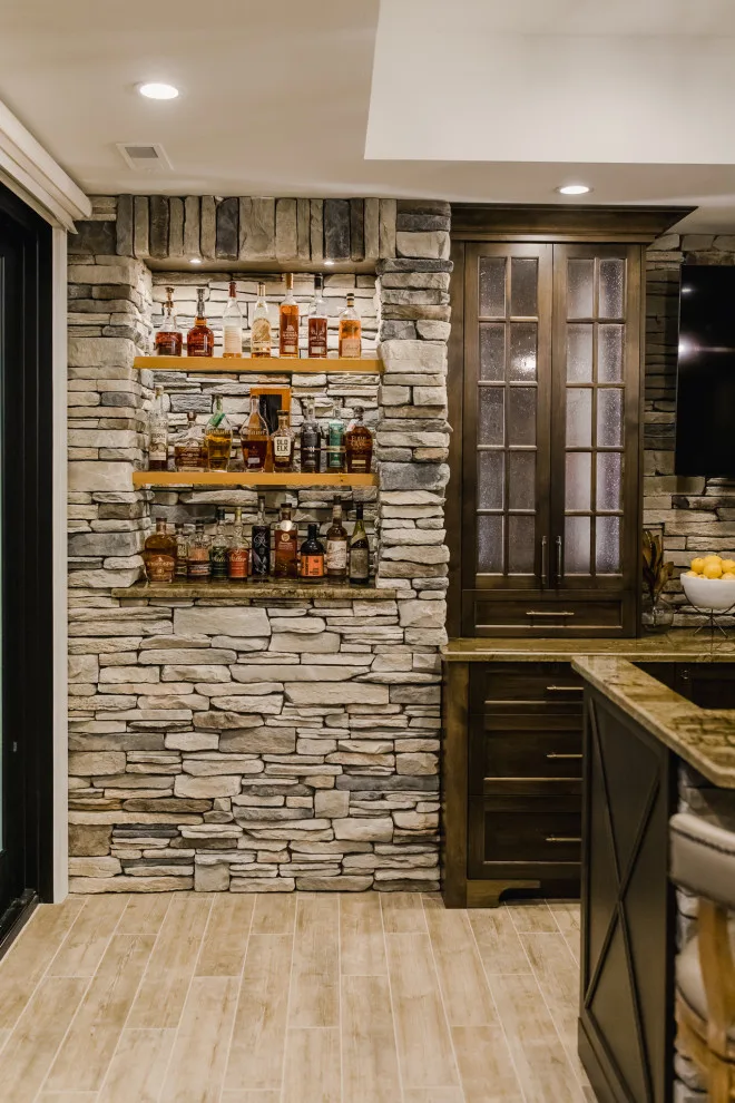 Lakeside Timber Frame Home by Tanya Rynicke Interiors, LLC - Photo 35