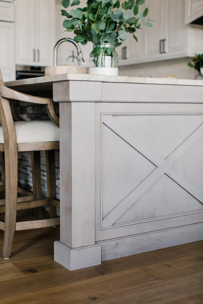 Lakeside Timber Frame Home by Tanya Rynicke Interiors, LLC - Photo 12
