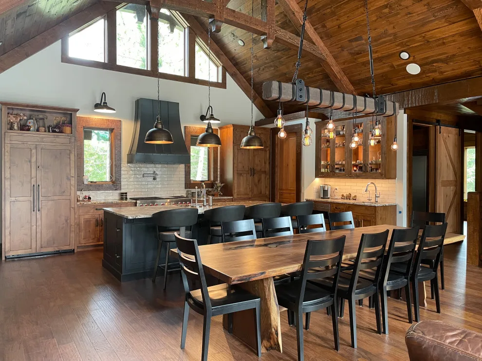 Clamshell Lake Timber Frame by Katie Kottke Interiors - Photo 11