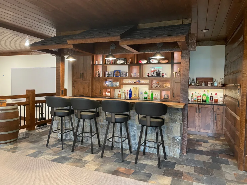 Clamshell Lake Timber Frame by Katie Kottke Interiors - Photo 4