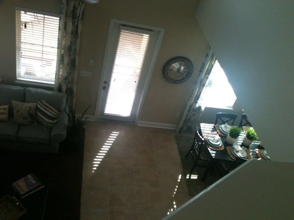 Corporate Townhome Rental by HMH Designs - Photo 4