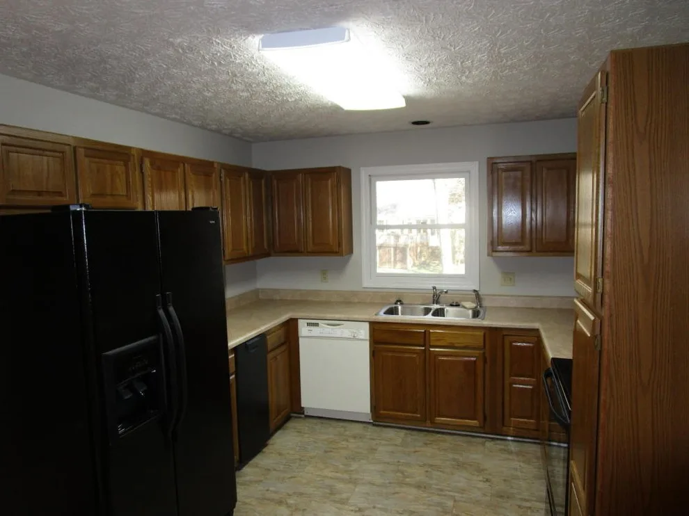 Senior Services - Converting Townhouse to Rental Property by Finishing Touches - Photo 8