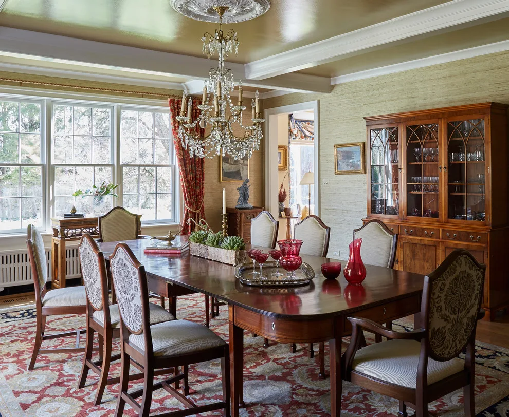 Classic Dining Room in Lake Forest by Tina Dann-Fenwick Interiors - Photo 5