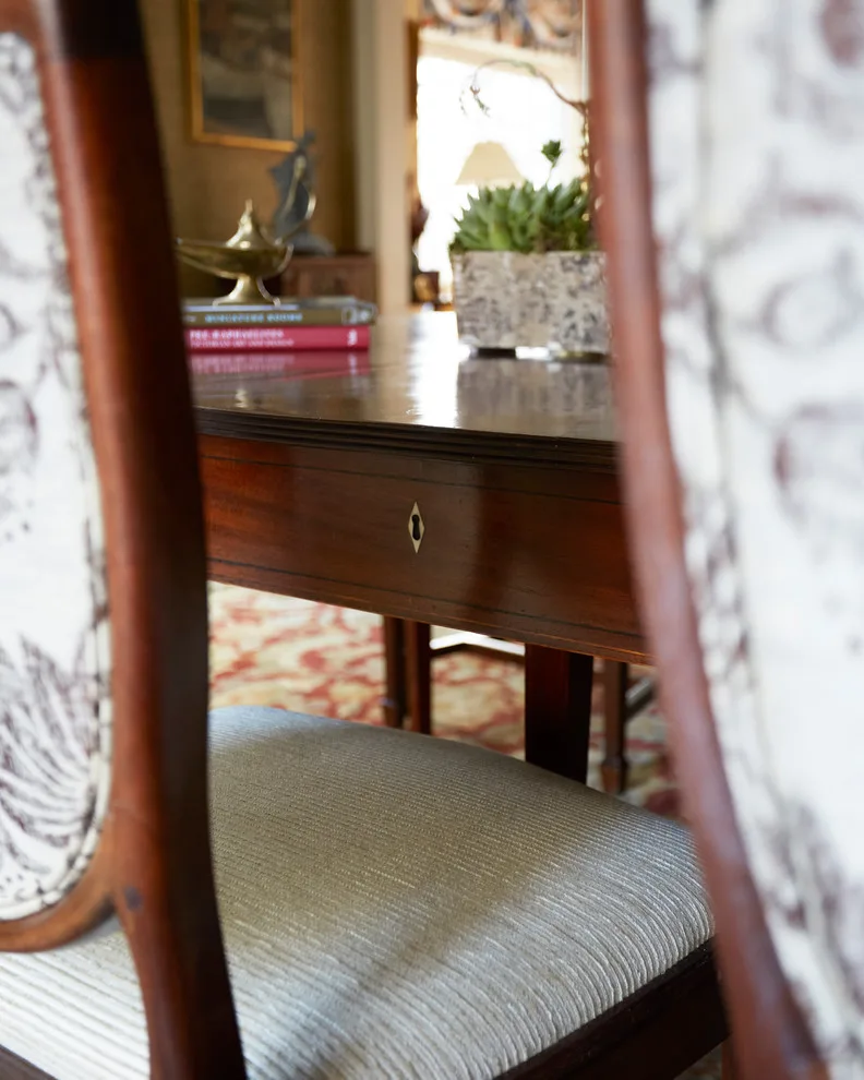 Classic Dining Room in Lake Forest by Tina Dann-Fenwick Interiors - Photo 3