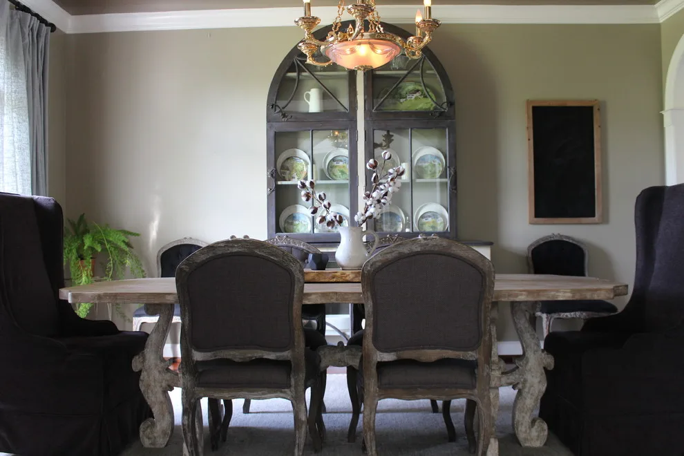 Classic Hamburg Dining Area by Nest Interiors - Photo 5