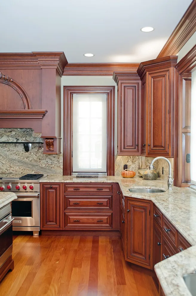classic kitchen by L B Interiors LLC - Photo 7