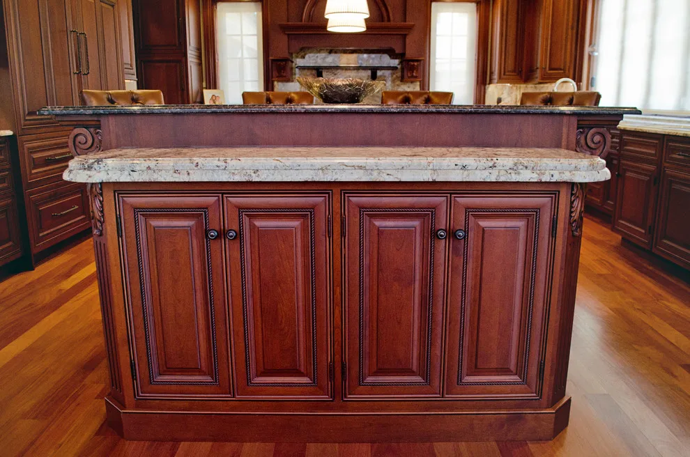 classic kitchen by L B Interiors LLC - Photo 10