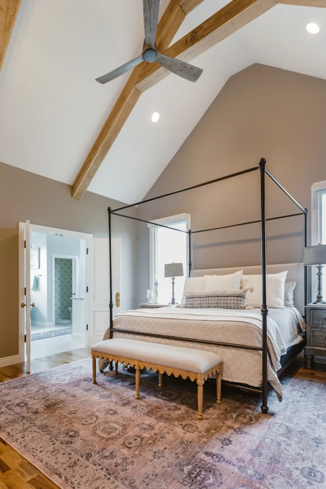 Cottage in Transition by Lindsay Lattner Interiors - Photo 10