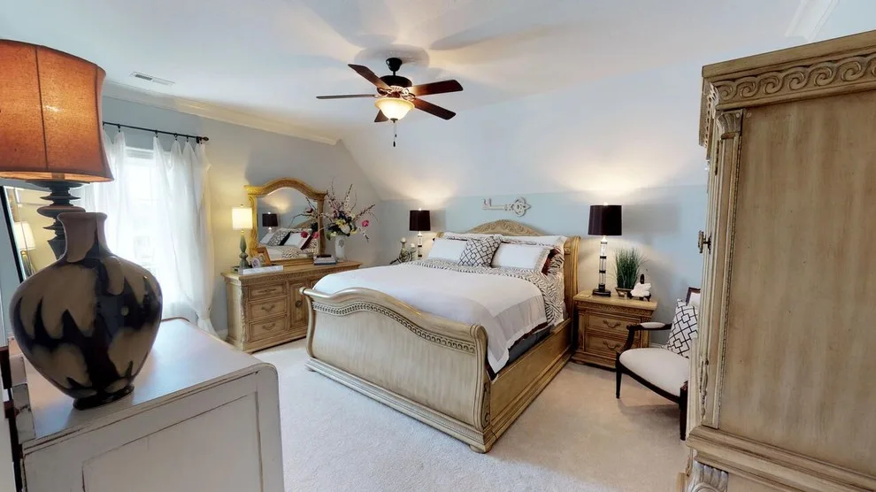 Eclectic Transitional Home Design by Kk&co - Photo 6