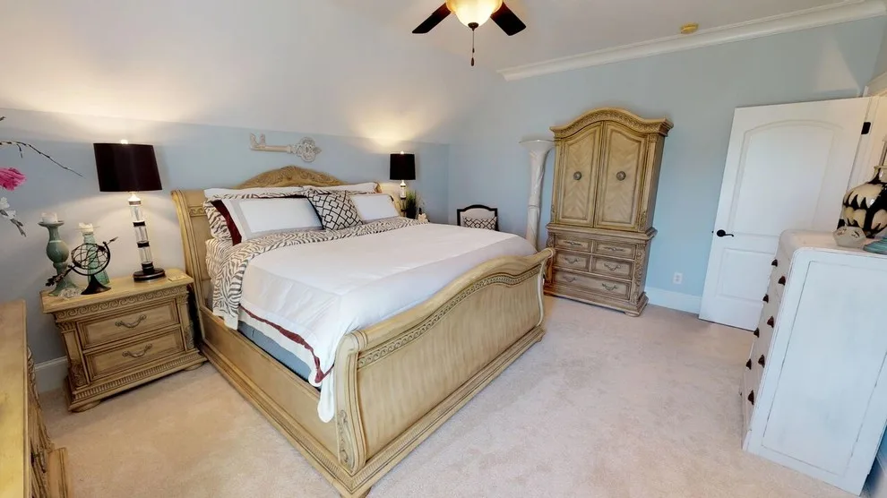 Eclectic Transitional Home Design by Kk&co - Photo 30