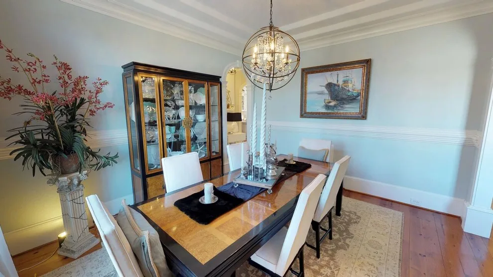 Eclectic Transitional Home Design by Kk&co - Photo 14