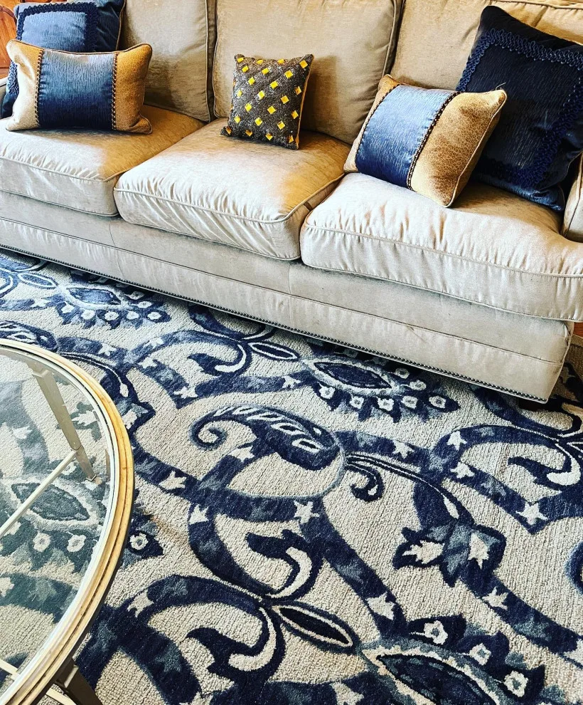 Transitional Lounge Area by Melanie Leeds Design - Photo 11