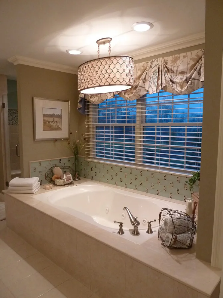 Transitional Home in Manalapan by Evenflow Interiors - Photo 2