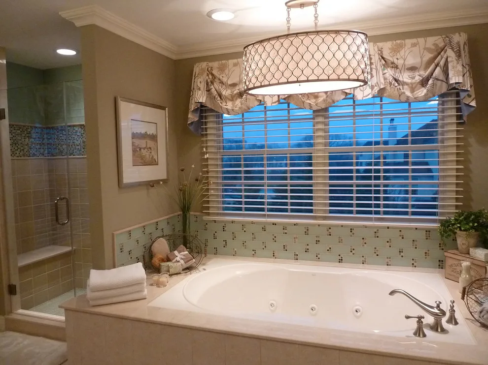 Transitional Home in Manalapan by Evenflow Interiors - Photo 6