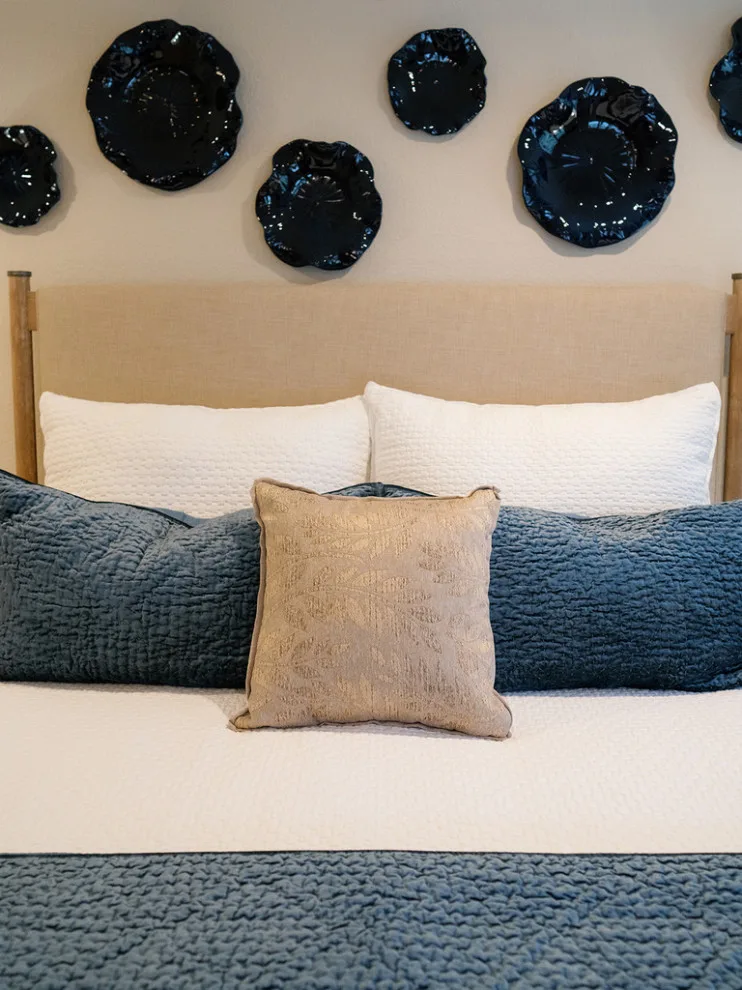Master Bedroom Makeover by Just The Thing Decorating, Staging, And Windows - Photo 5