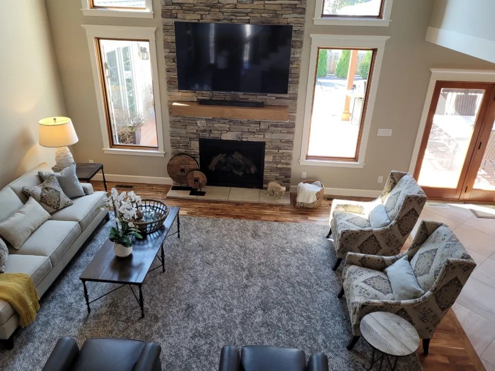 Renovated Versatile Living Space by Susan Knox For Ethan Allen Peoria, IL - Photo 11