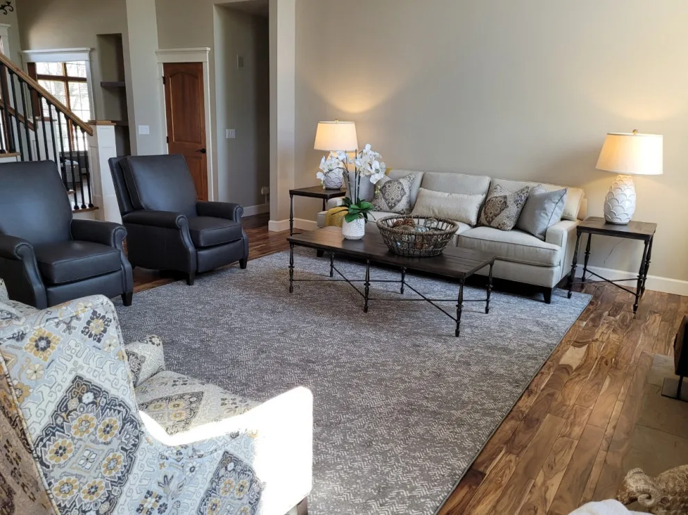 Renovated Versatile Living Space by Susan Knox For Ethan Allen Peoria, IL - Photo 10