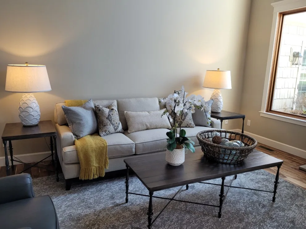 Renovated Versatile Living Space by Susan Knox For Ethan Allen Peoria, IL - Photo 3