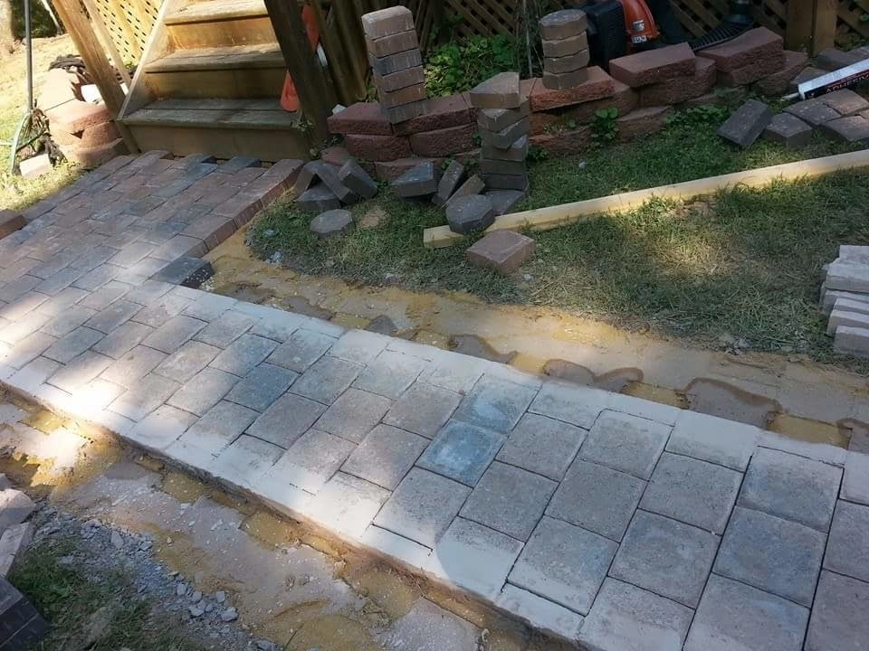 RH Hilarios Landscaping LLC - Photo 10