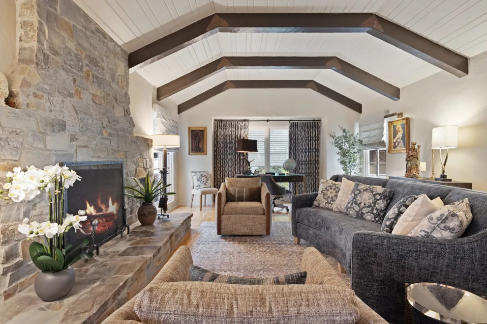 LHK Interiors - Photo 9