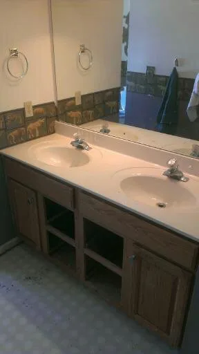 Restroom Remodeling by Just Call Johnee, LLC - Photo 4