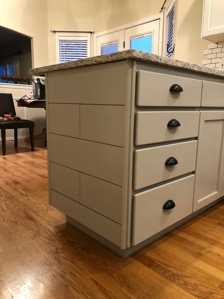Trim work, shiplap installation, and painting by Handyman Hero - Photo 4