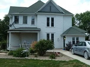 1729 Pammel Park Drive, Winterset by VanWeelden Co. - Photo 2