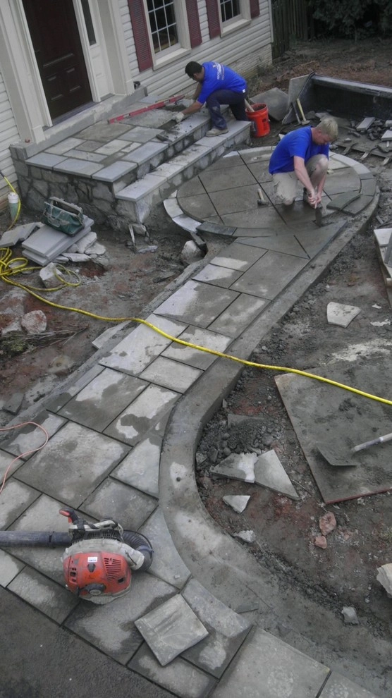 Round walkway with flagstone - Ashburn, VA by Rock Water Farm - Photo 2