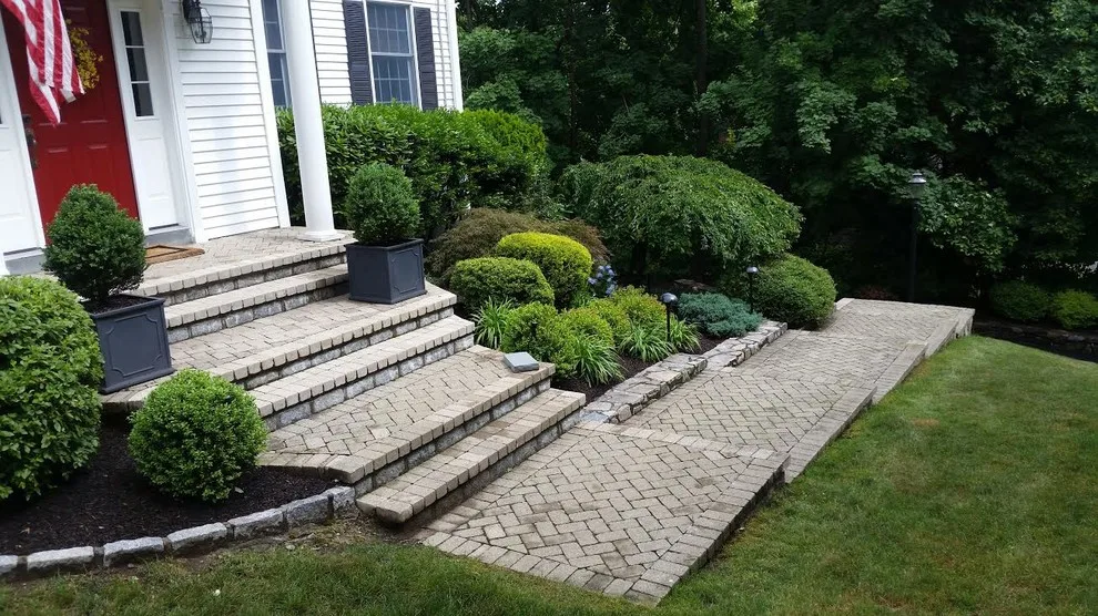 Entrance Pathway Transformation by Landmark Horticultural Management - Photo 3