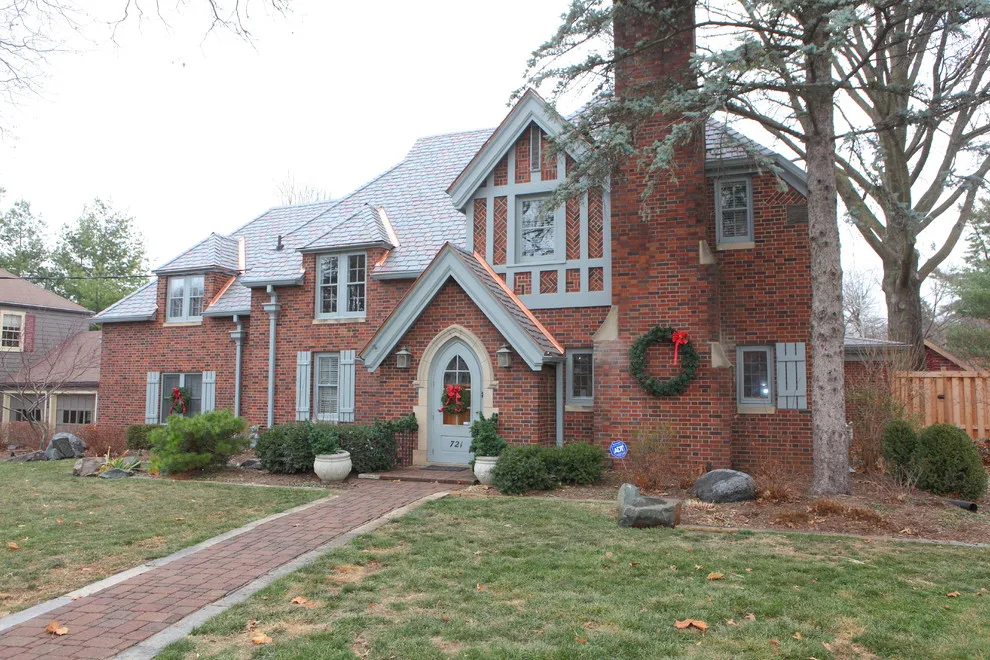 Des Moines Multicolored Shingle Renewal by VanWeelden Co. - Photo 4