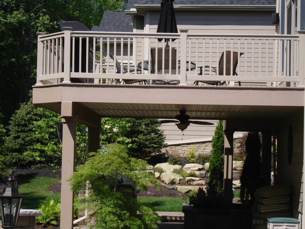 Dooner Platform by Woodland Deck Company - Photo 3