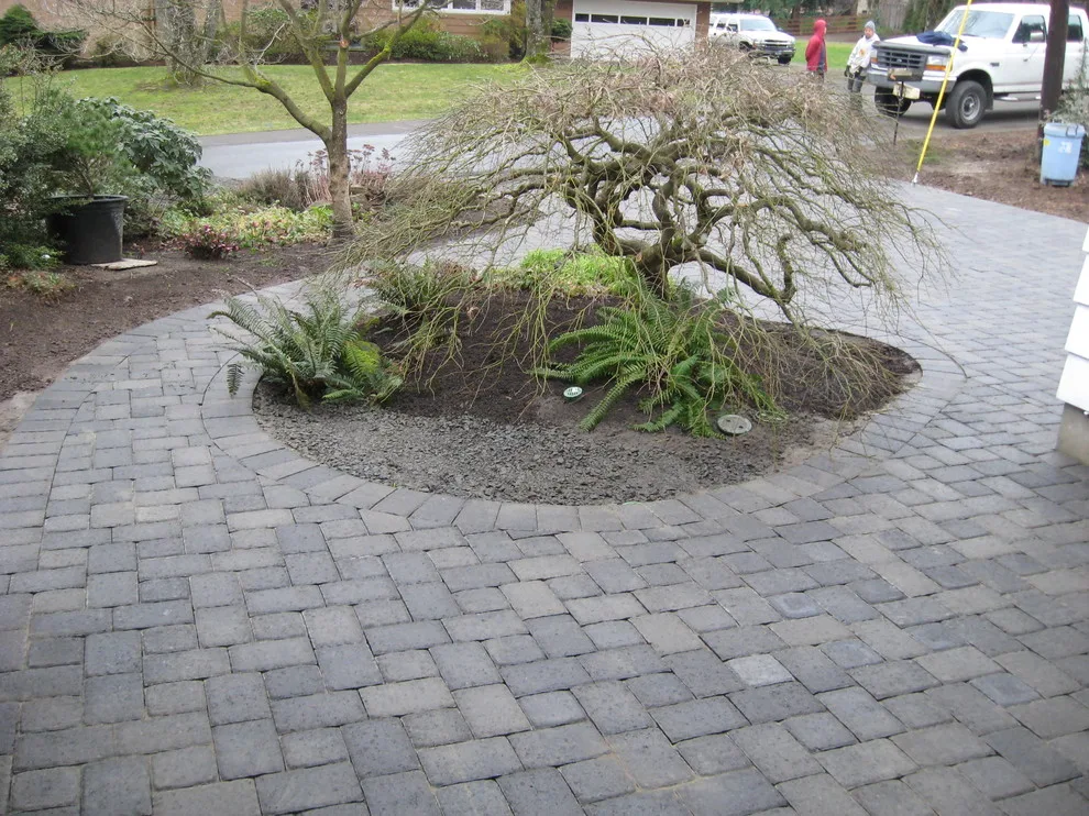 Entrances by Cornerstone Hardscapes - Photo 9