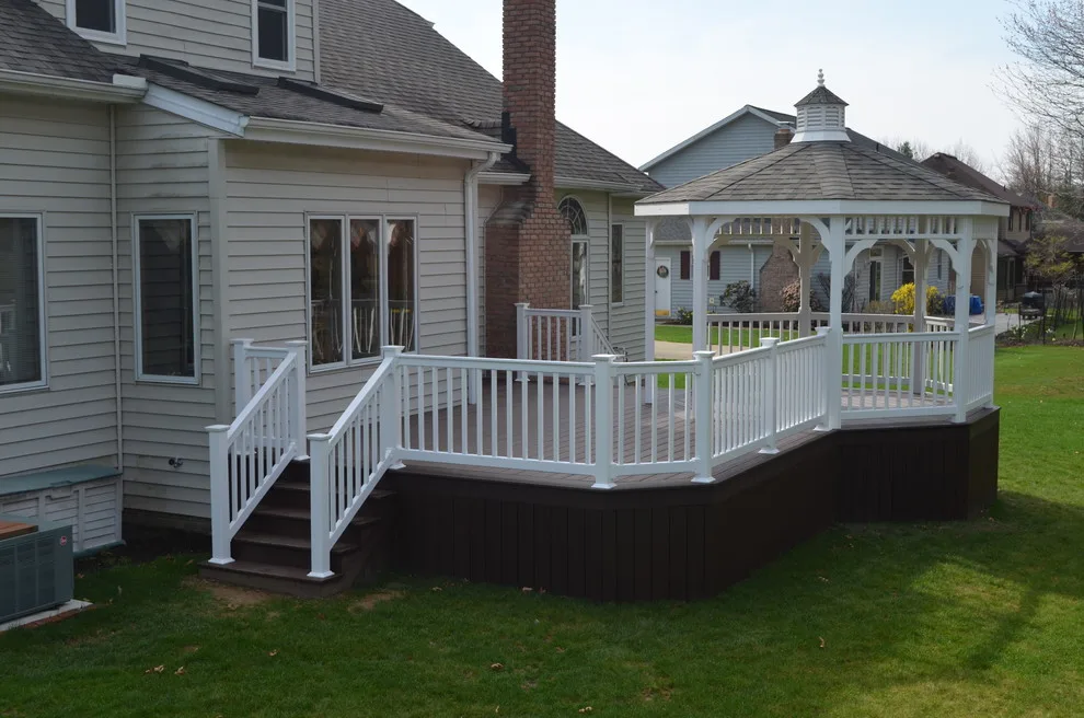 Woodland Deck Company - Photo 11