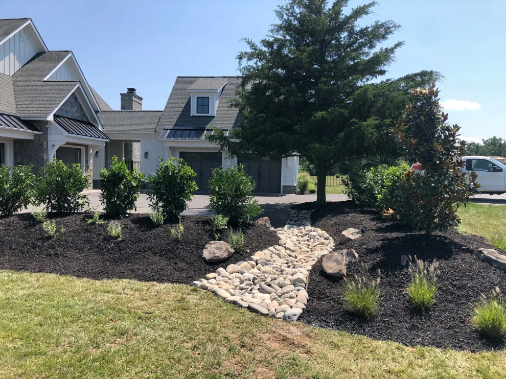 Landscaping: Pruning, Edging, Planting, and Mulching by Brothers Designs LLC - Photo 7