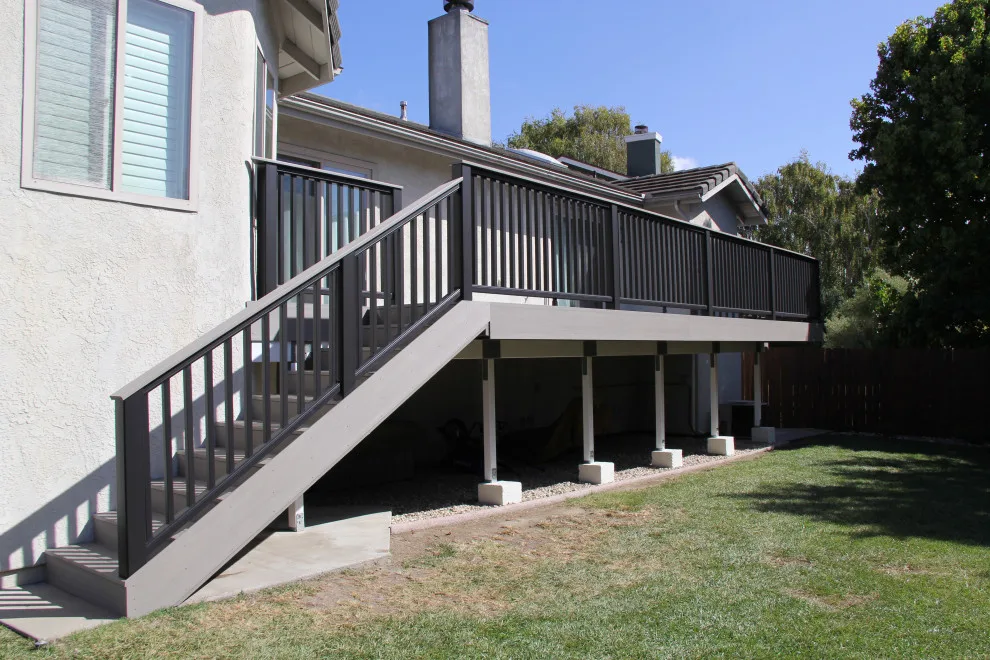 Raised Platform by Arroyo Grande Deck And Fence - Photo 14