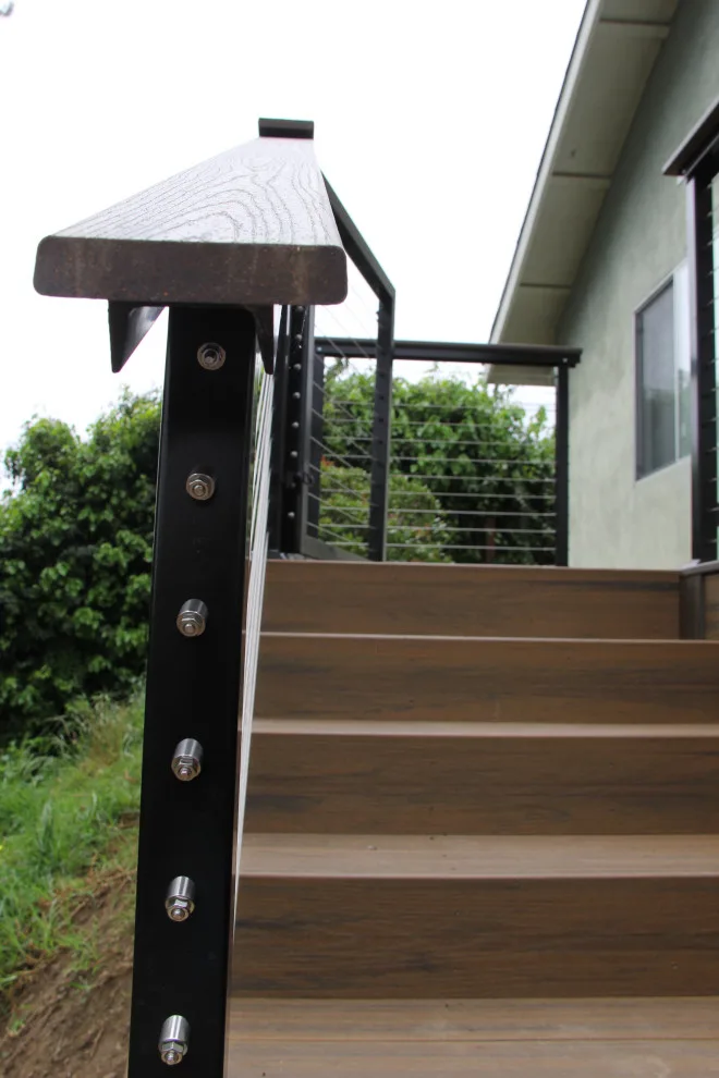 Contemporary elevated viewing deck by Arroyo Grande Deck And Fence - Photo 4