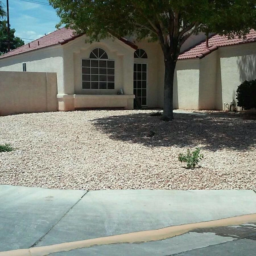 Ruben's Lawn Service - Photo 7