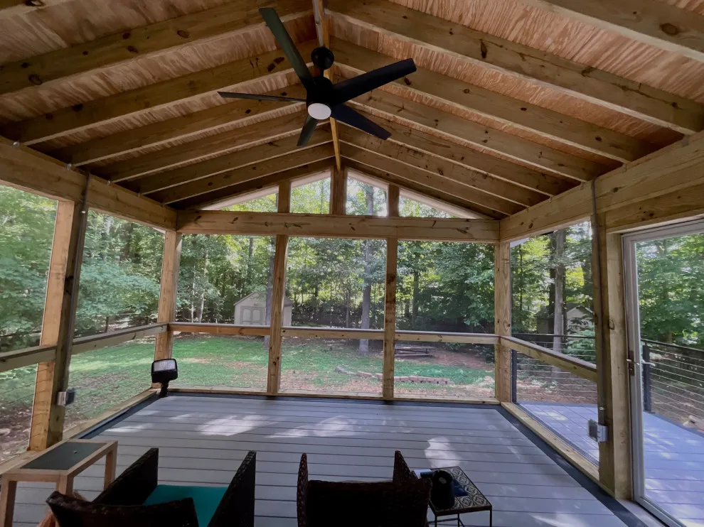 Mahogany, LLC - Photo 4