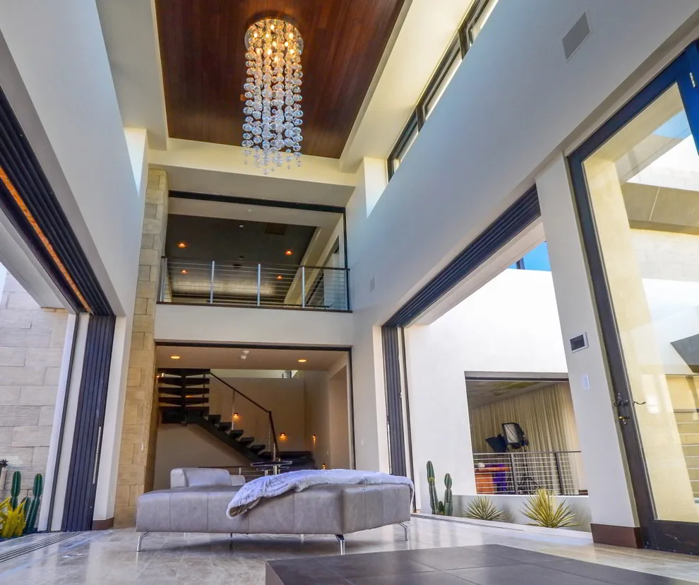 Cable Railing in the Modern American Residence by Ultra-tec - Photo 8