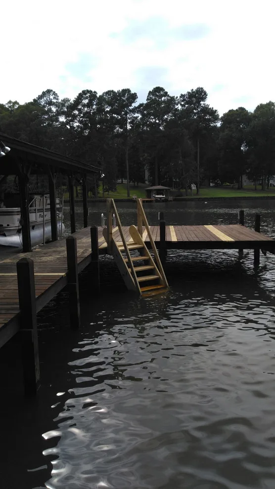 Hinton Construction LLC - Photo 14