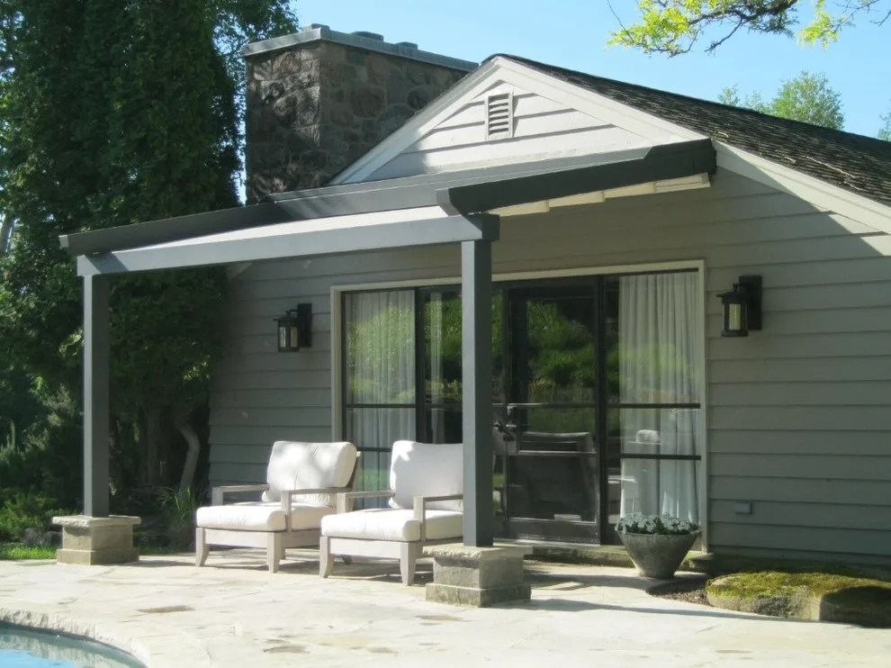 Residential project in Toronto, Canada by RetractableAwnings.com Inc. - Photo 2