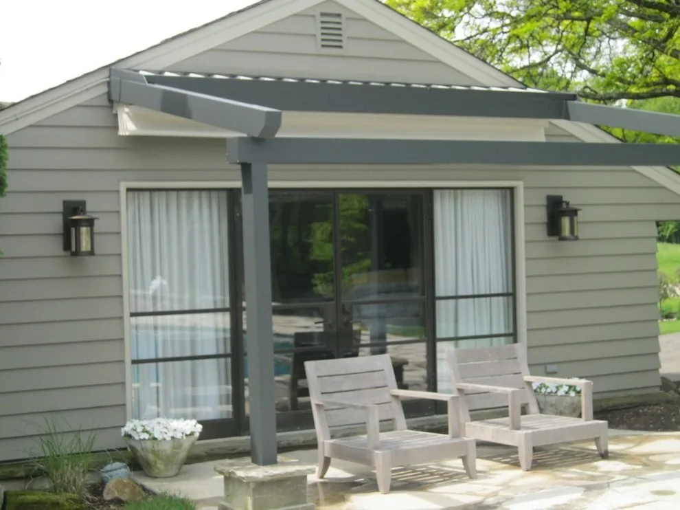 Residential project in Toronto, Canada by RetractableAwnings.com Inc. - Photo 7