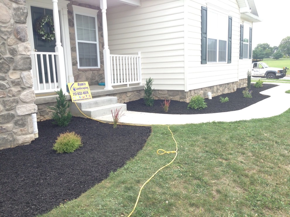 South Hanover Landscaping Design for New Home by Ryan's Landscaping Hanover, Pa Patios & Walls - Photo 4