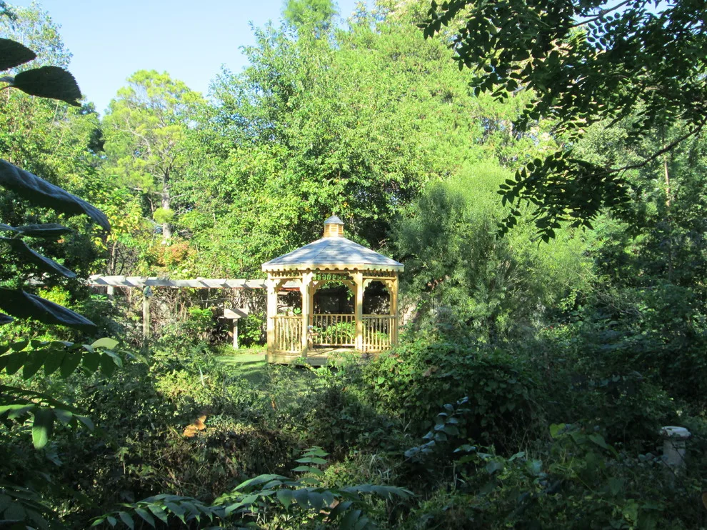 Decagonal gazebo measuring 10 by 10 by Beachy Construction LLC - Photo 3