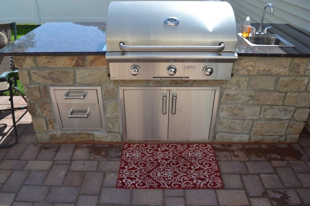 Garden City Outdoor Kitchen and Patio by Salvatore Imbriano Landscaping Inc. - Photo 10