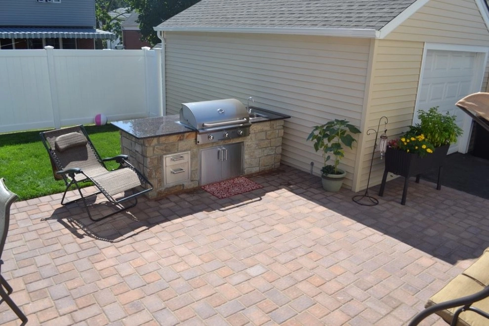 Garden City Outdoor Kitchen and Patio by Salvatore Imbriano Landscaping Inc. - Photo 9